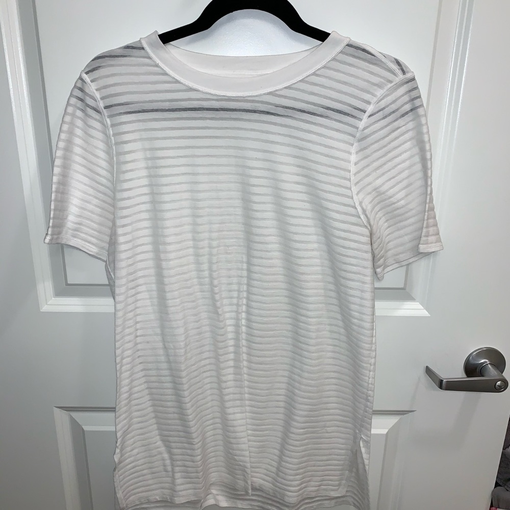 Lululemon top
